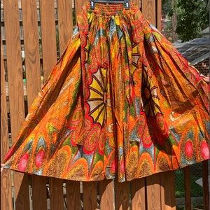 Maxi skirts with pockets